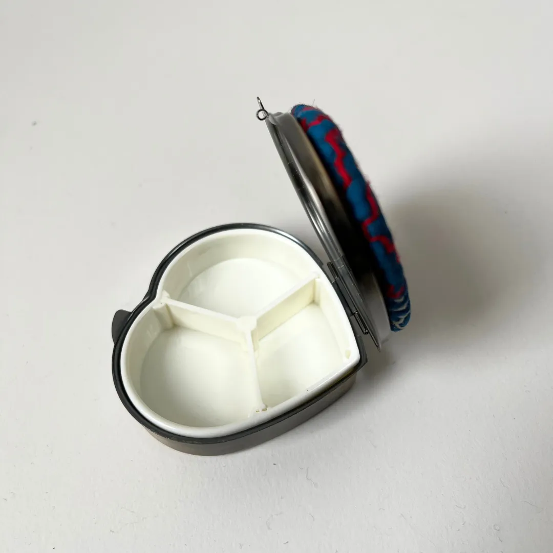 3-Day Heart Shaped Mirror Jewelry Pill Box Compact Container (15 available)