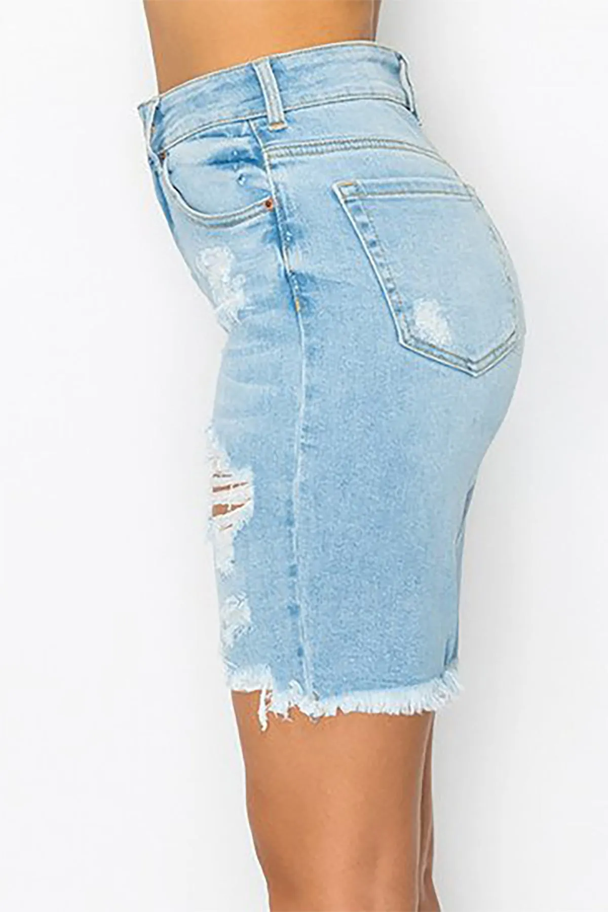 AUTHENTIC DESTRUCTED BOYFRIEND BERMUDA  2-2-2