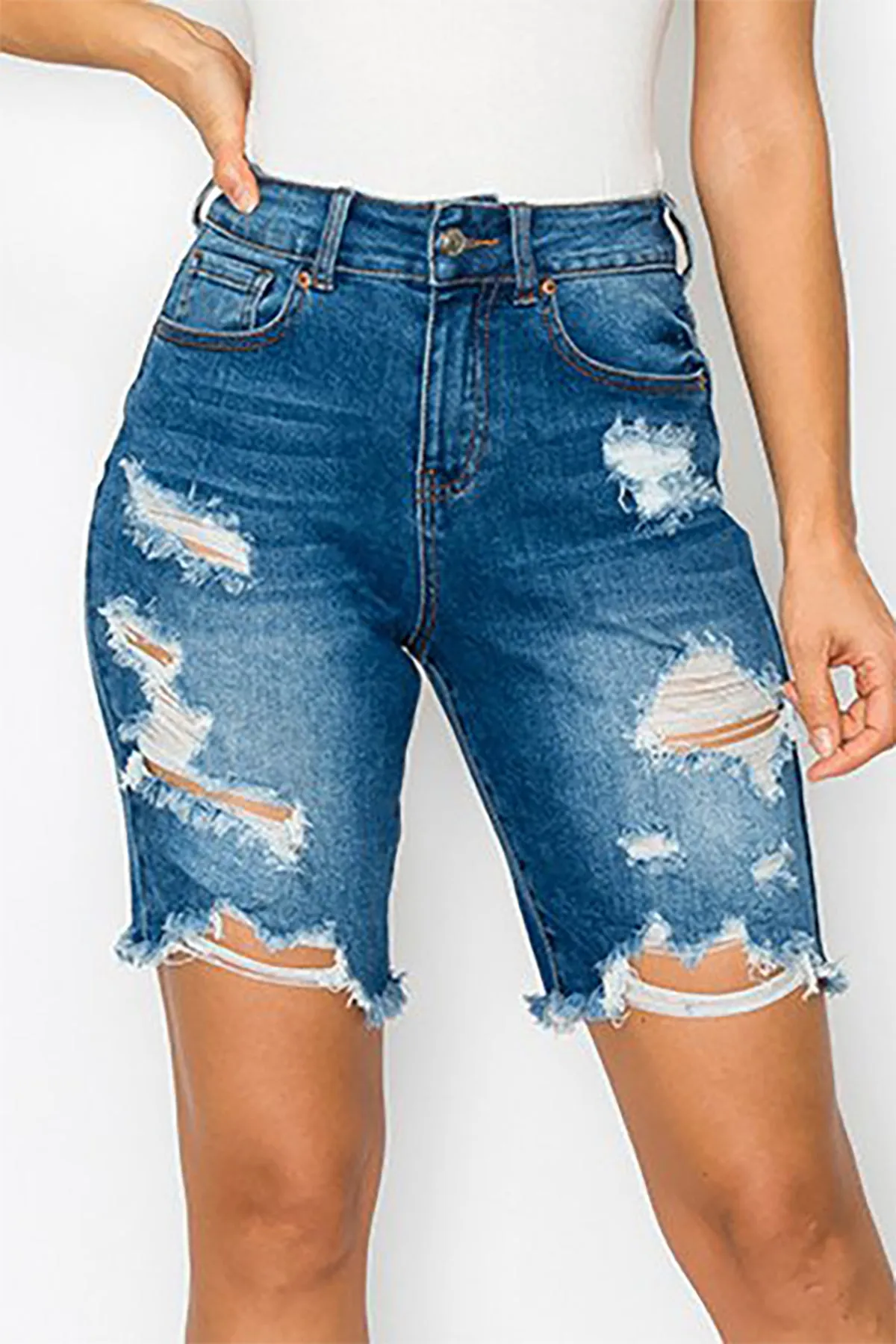 AUTHENTIC DESTRUCTED BOYFRIEND BERMUDA  2-2-2