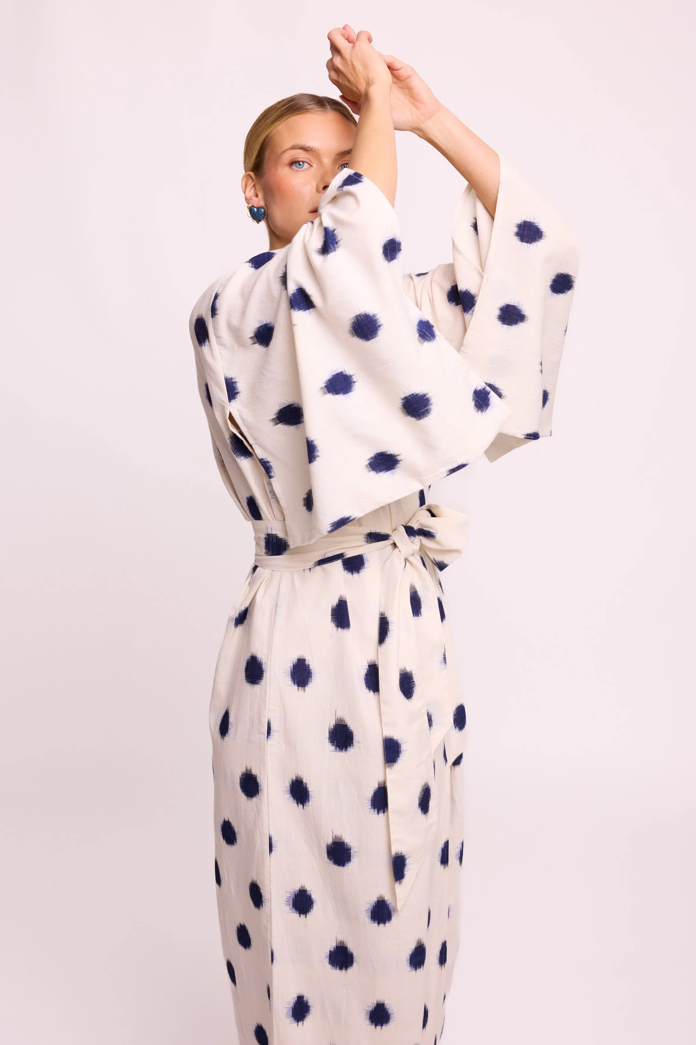 Blue Dots Bee Kimono