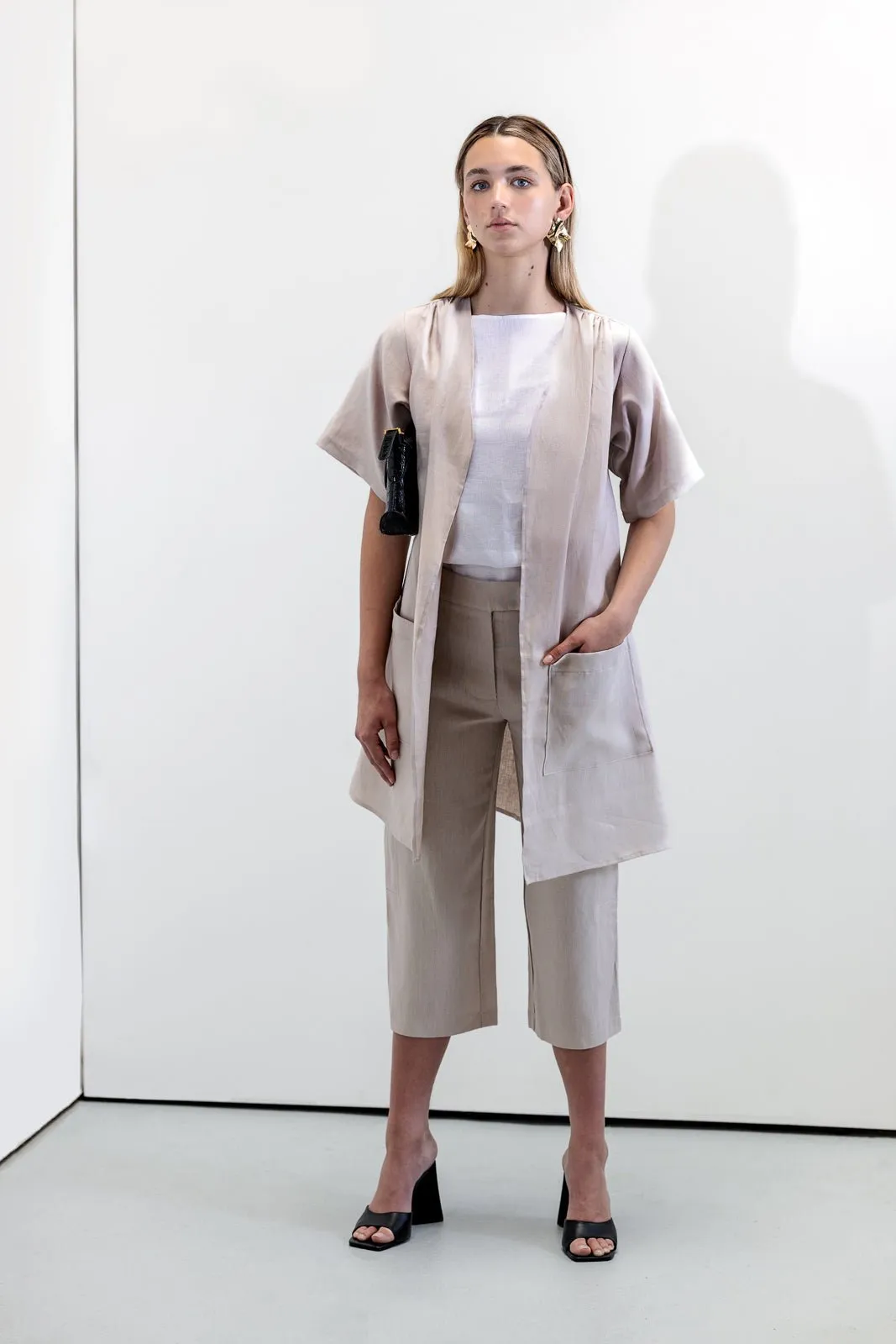 Charlie Kimono Linen Jacket – For Layering with Ease