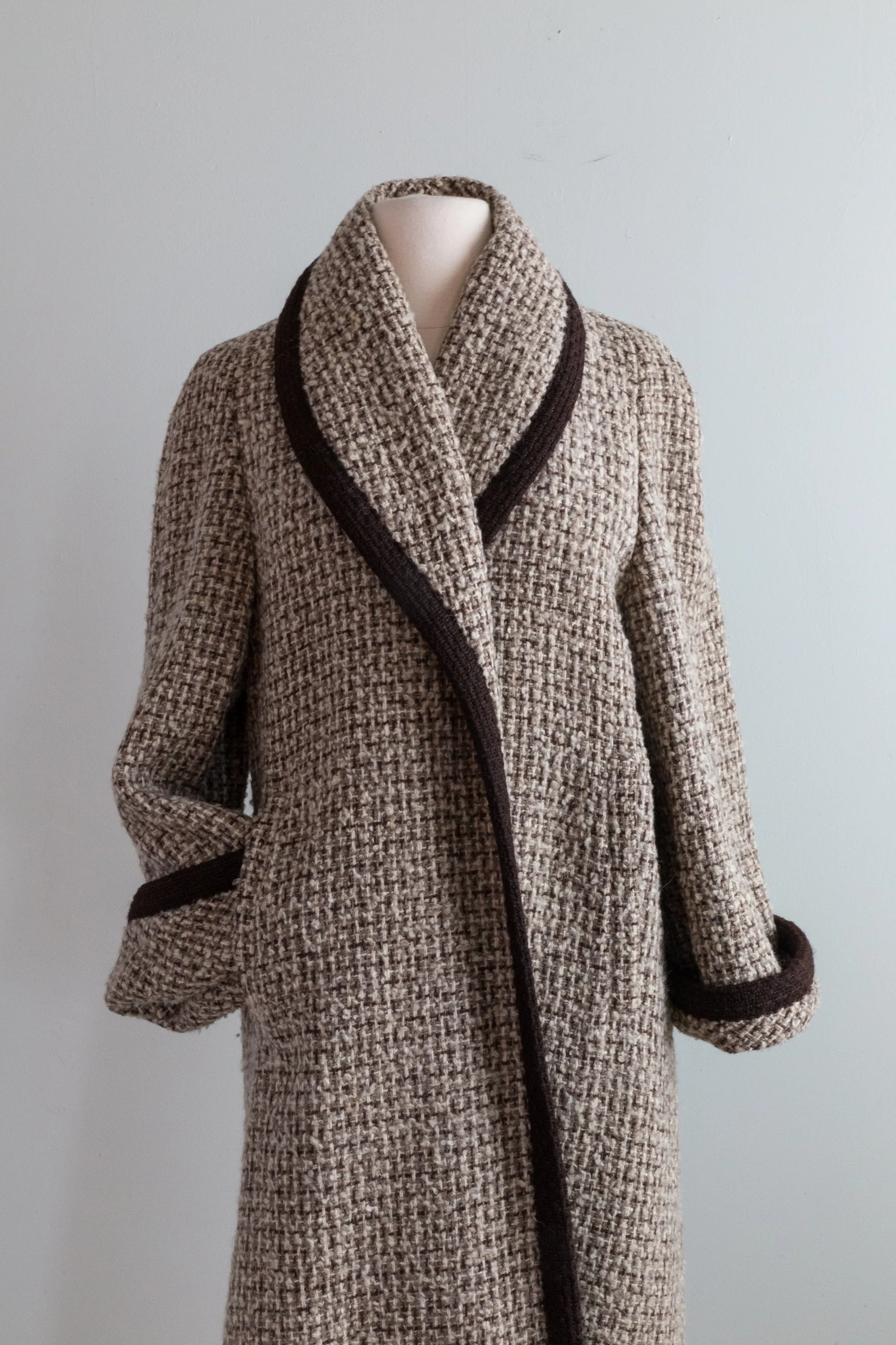 Elegant 1950's Forstmann Wool Tweed Long Line Swing Coat / Medium