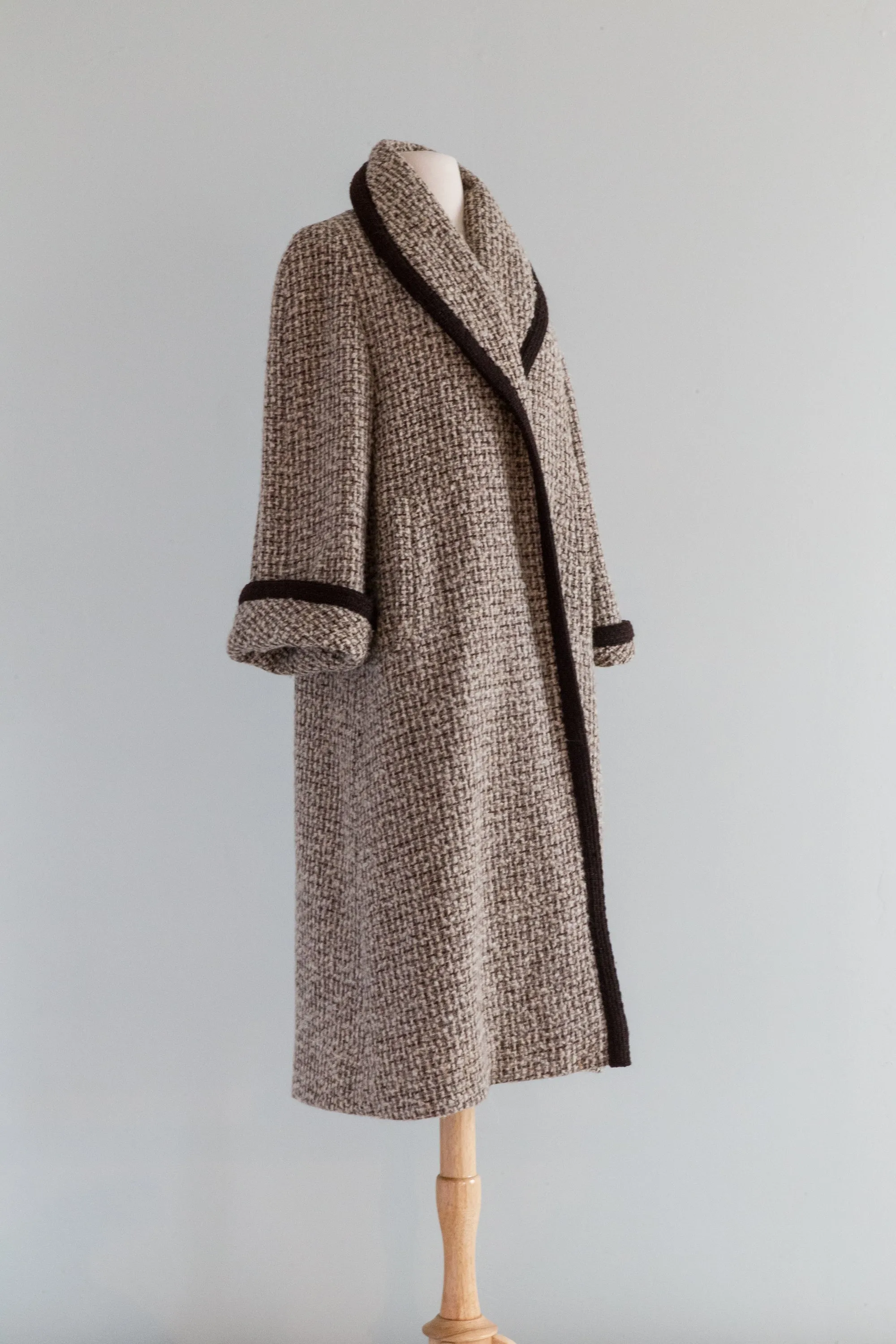 Elegant 1950's Forstmann Wool Tweed Long Line Swing Coat / Medium