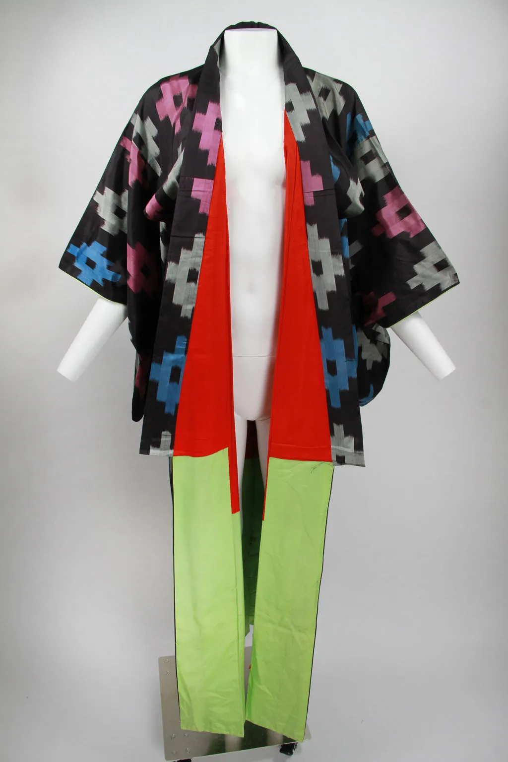 Long black colourfully patterned Kimono - S/M
