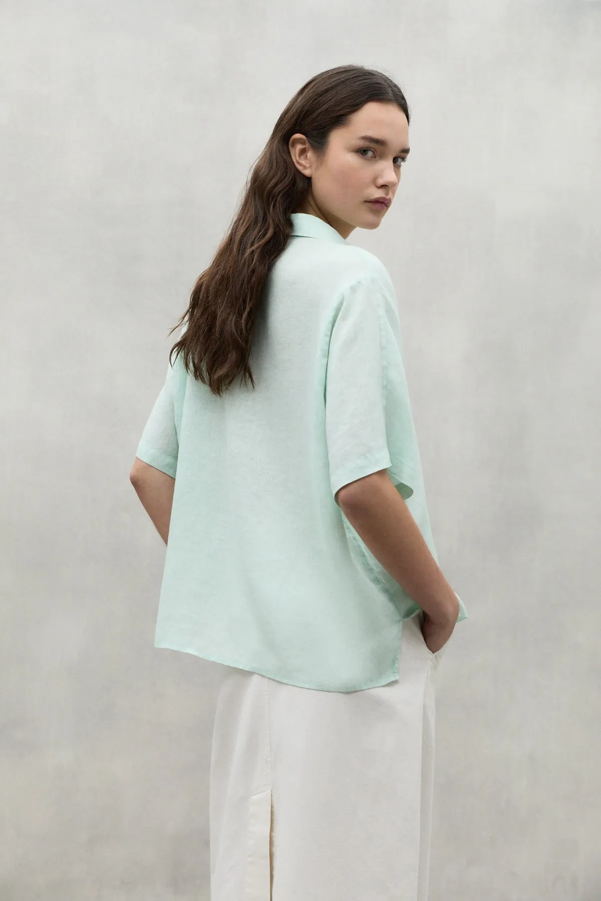 Oversize Mint Melania Linen Shirt
