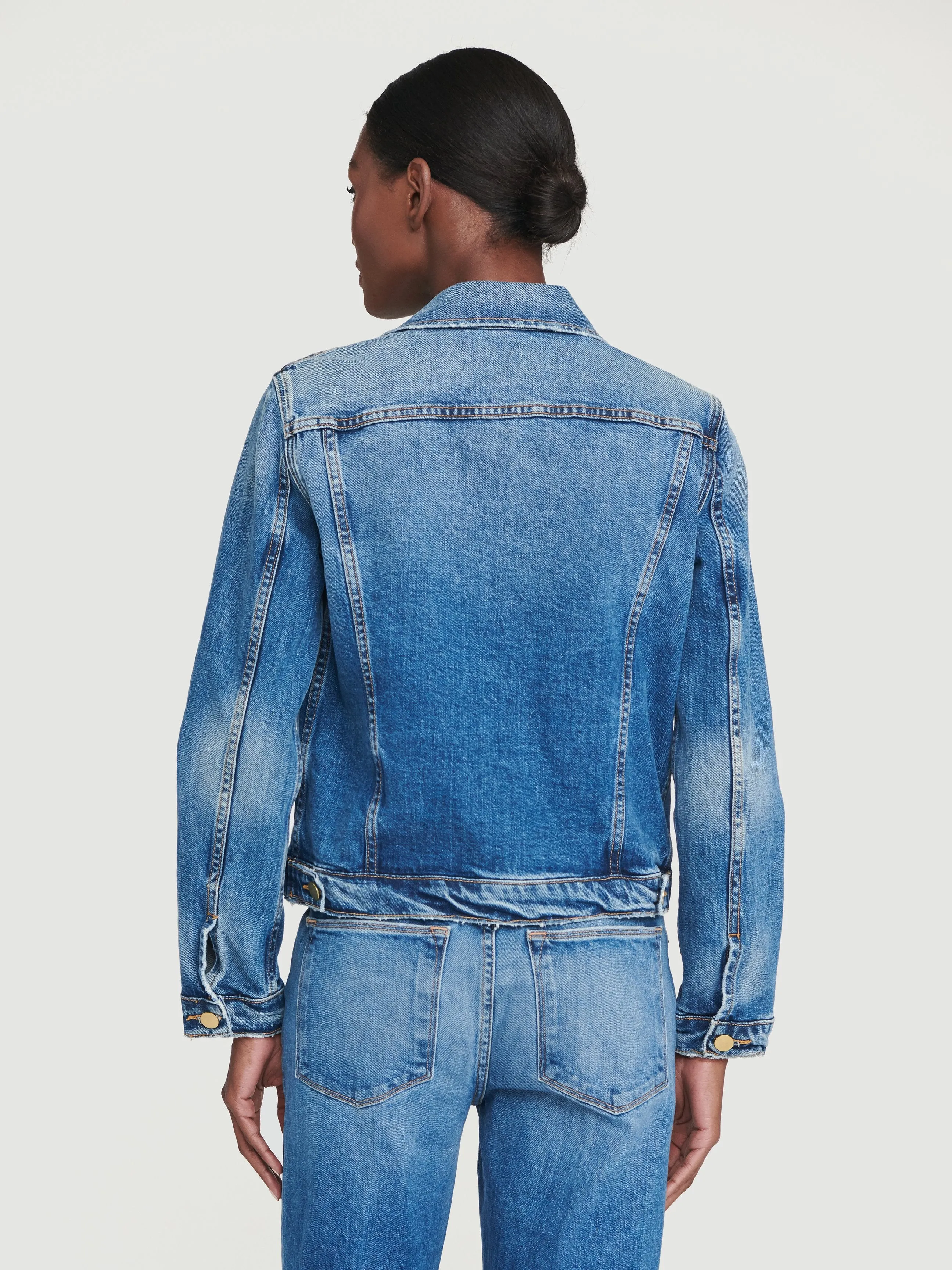 Sustainable Le Vintage Jacket -- Hagen Avenue