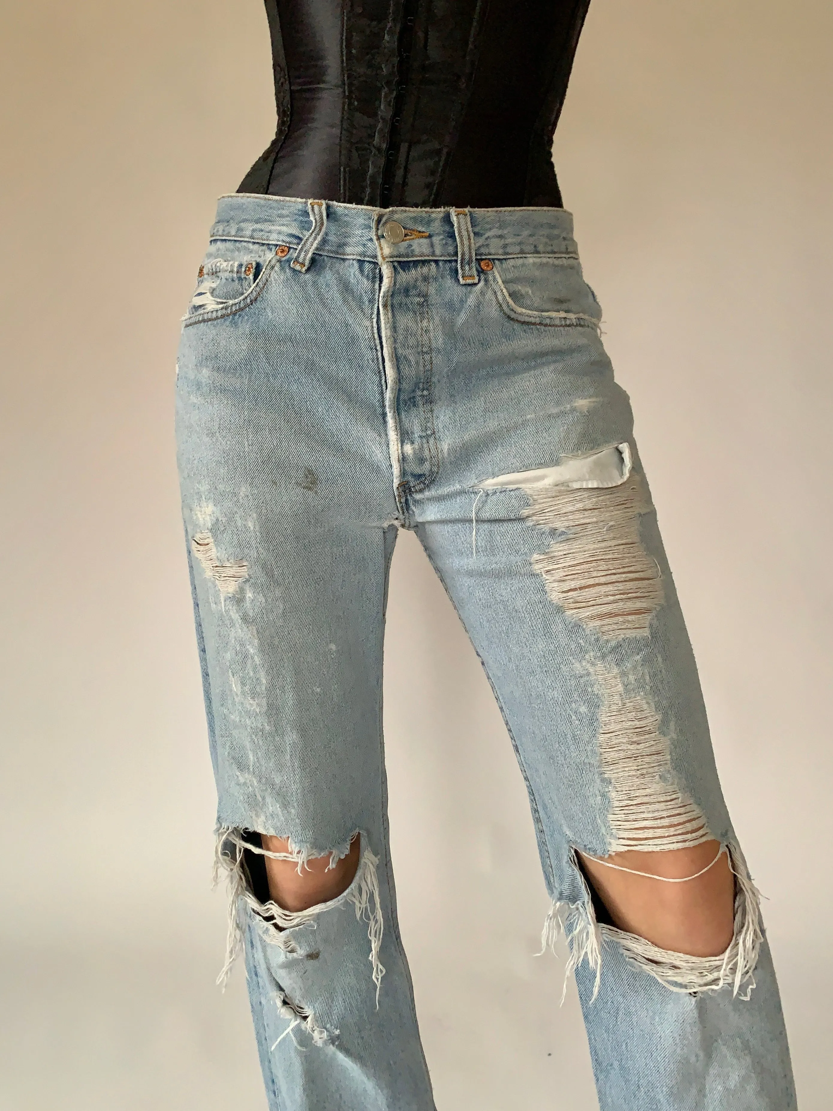 Vintage Distressed Levi’s 501s (M)