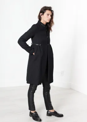 Zoulou Coat in Black - A Stylish and Fashionable Choice