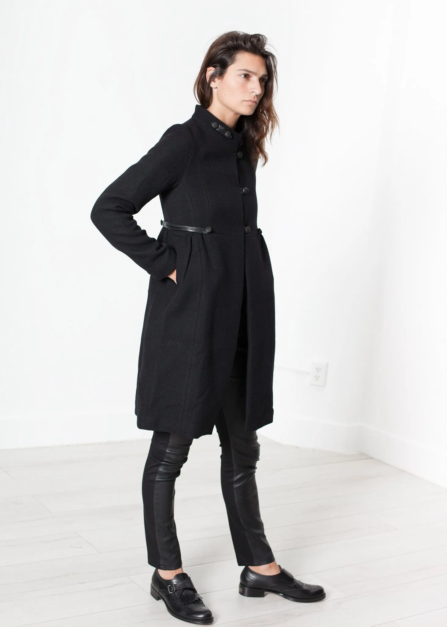 Zoulou Coat in Black - A Stylish and Fashionable Choice
