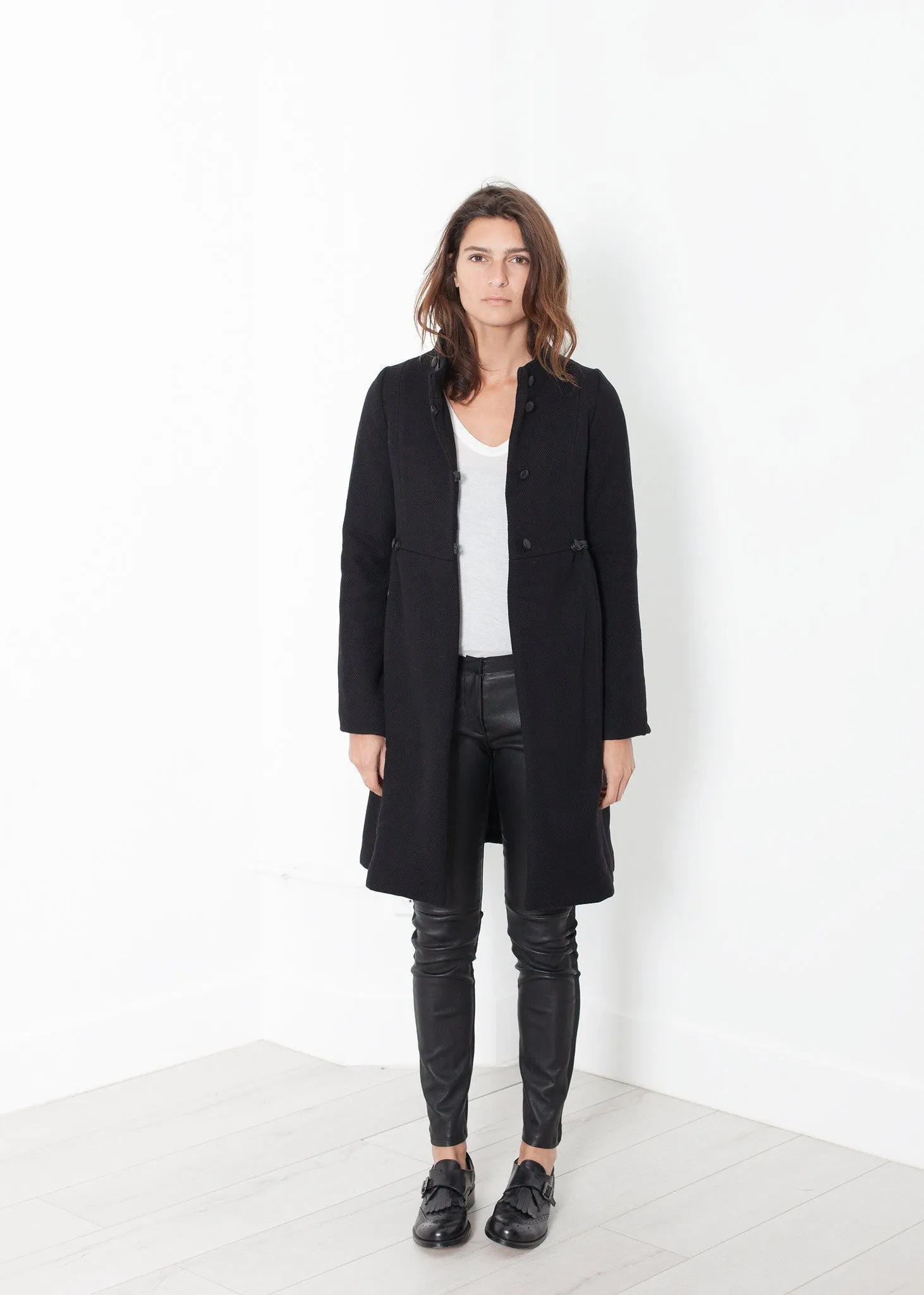 Zoulou Coat in Black - A Stylish and Fashionable Choice